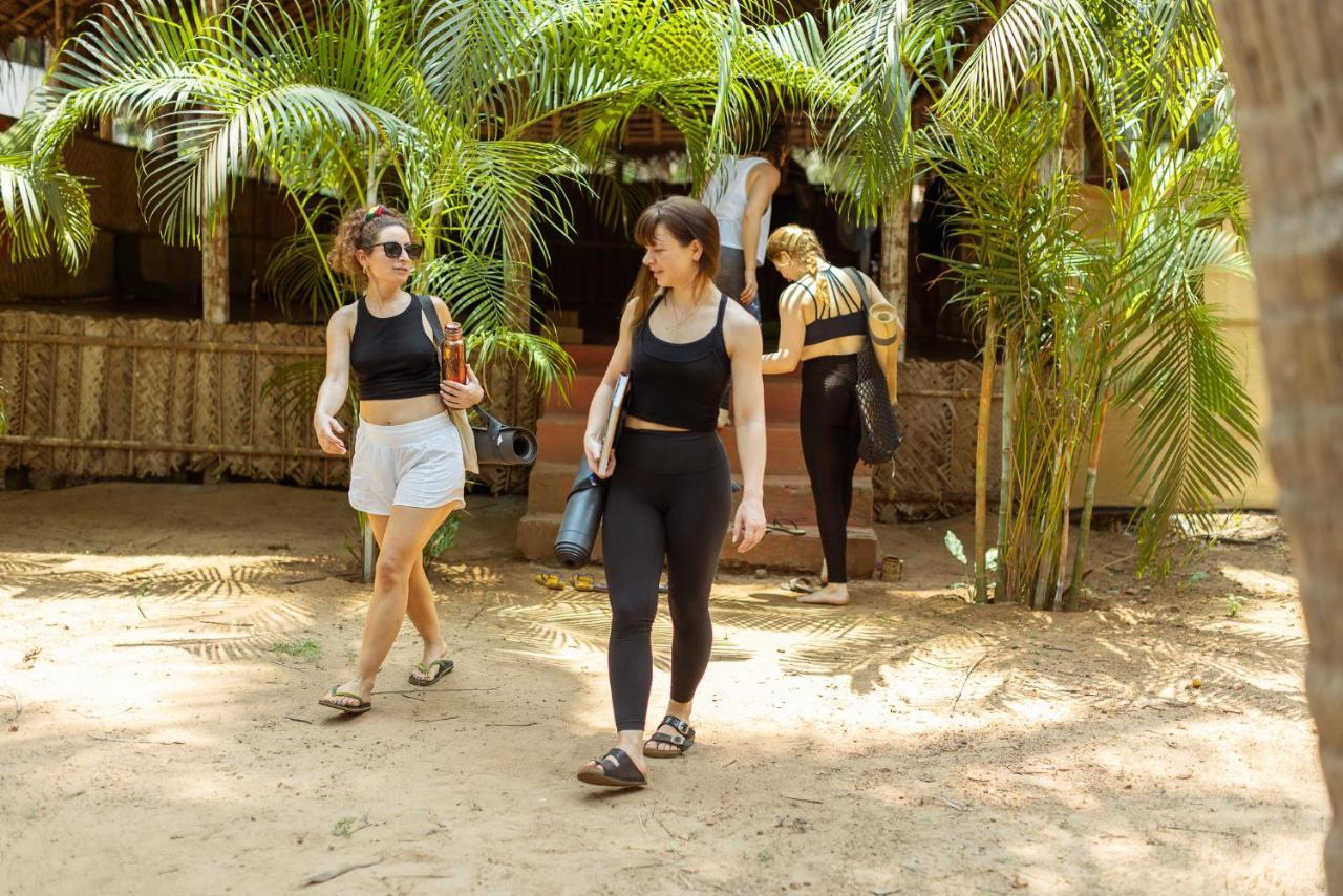 Palm Trees Ayurvedic Heritage Patnem Beach Exterior foto