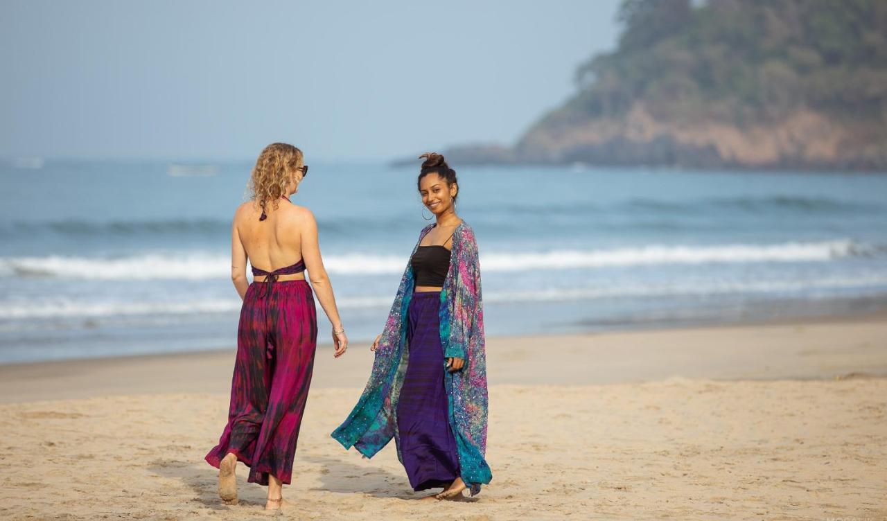 Palm Trees Ayurvedic Heritage Patnem Beach Exterior foto
